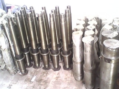 供應3216型雷蒙磨粉機配件 磨輥、磨環、梅花架等，鄭州昌茂機械設備